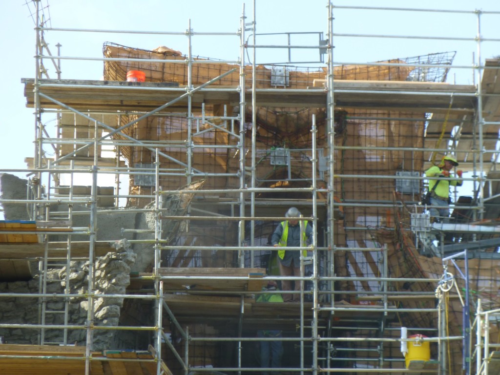 And another face is appearing above the temple gate as well.