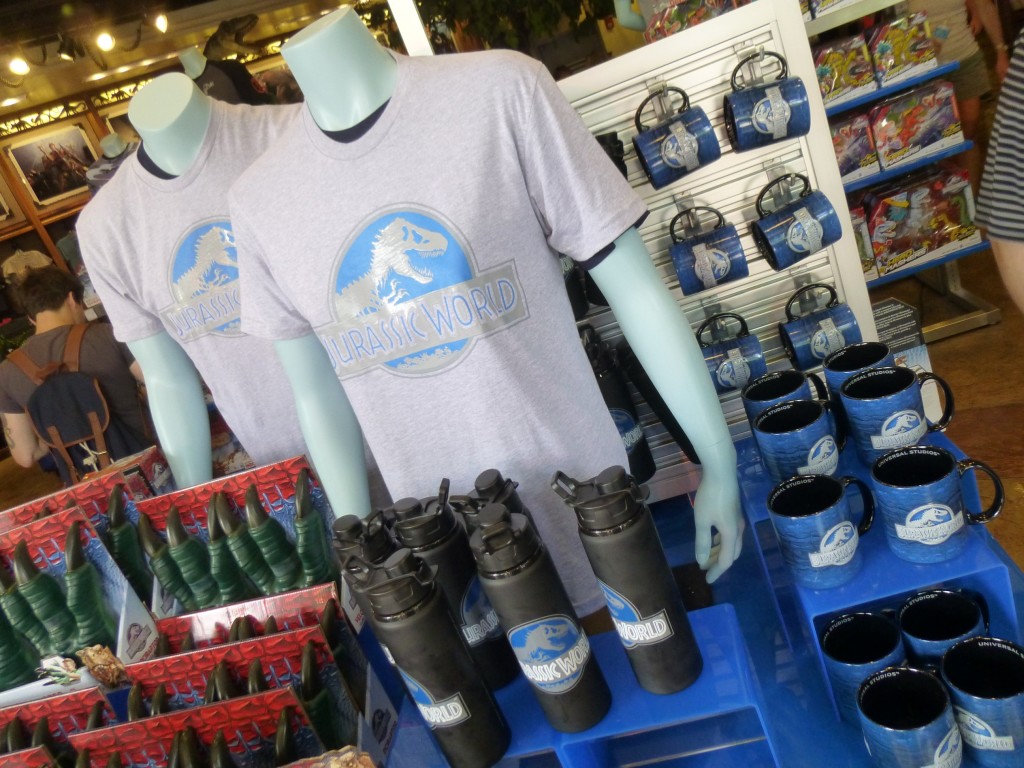 New Jurassic World merchandise and shirts have arrived to Universal!