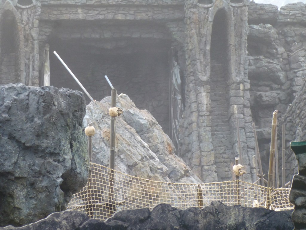 More and more skulls on spears being added around the ride path and outdoor queue
