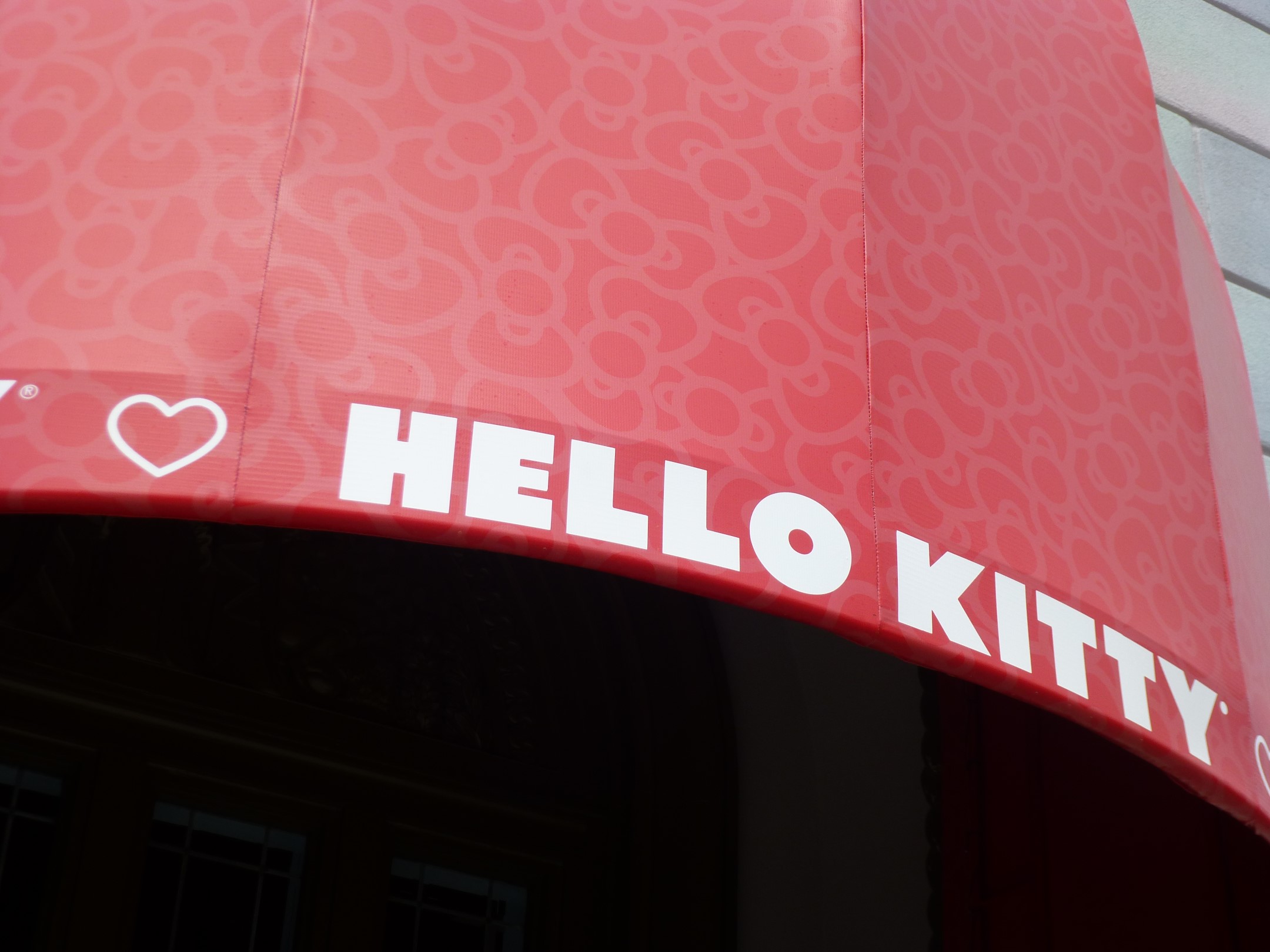 A Hello Kitty Store Is Opening at Universal Orlando! - Racked Miami