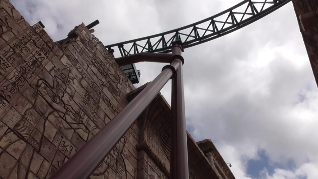 Track going over existing wall in front of Montu