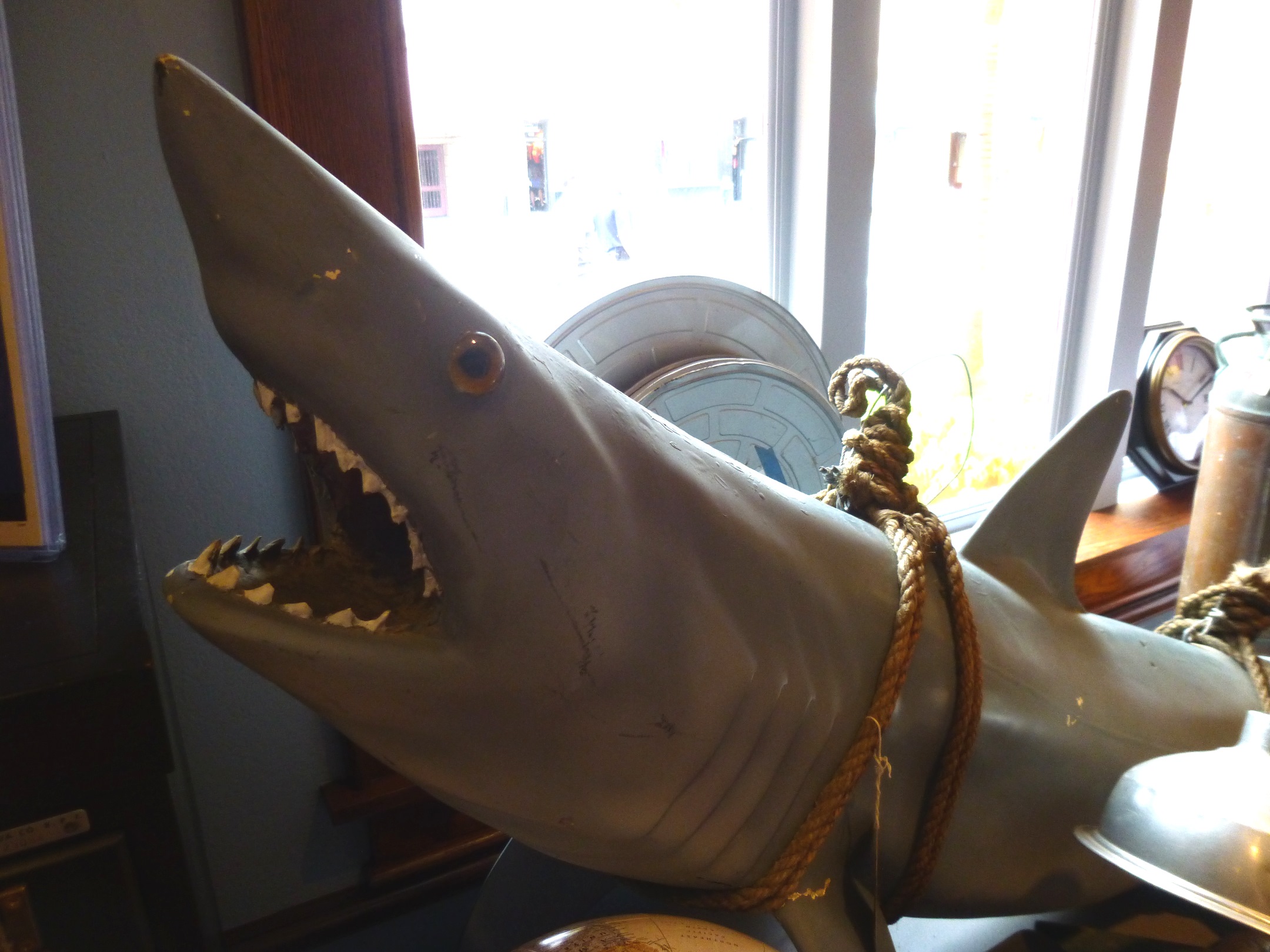 Williams of Hollywood Prop Shop Update: Props from JAWS, Disaster