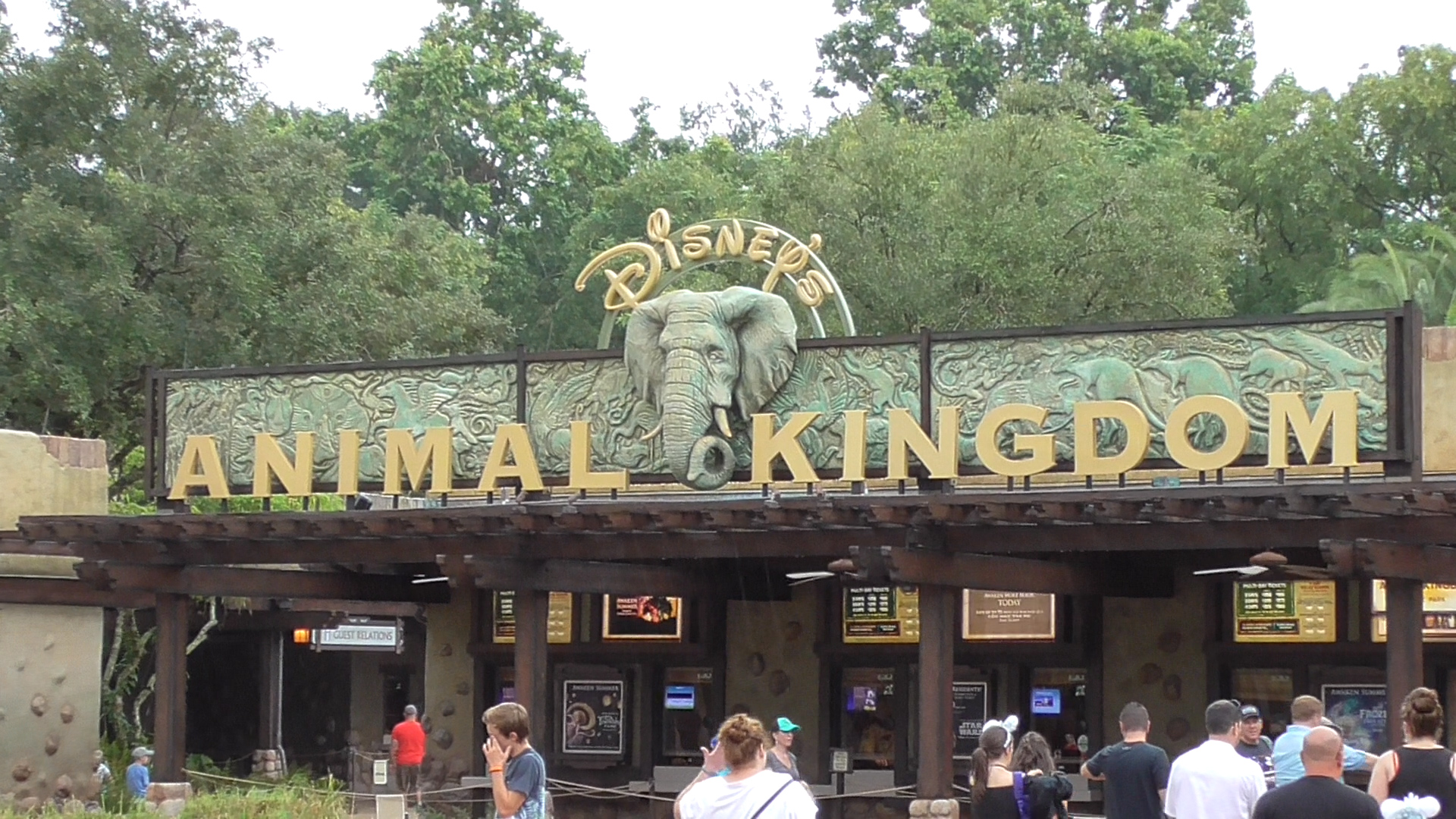 Dinosaur at Disney's Animal Kingdom to close for 'refurbishment