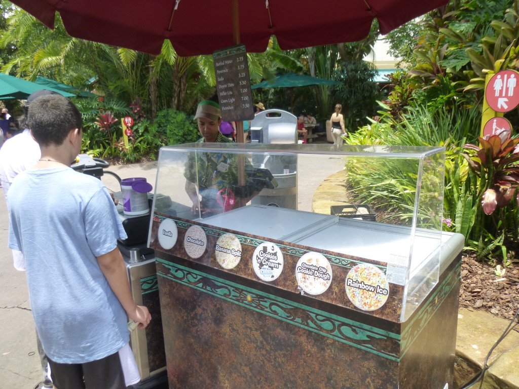 You know it's summertime when random ice cream stands are popping up