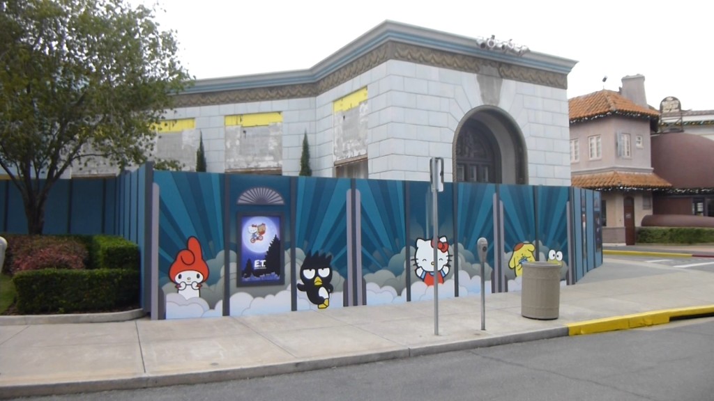Hello Kitty and other Sanrio characters on the construction walls