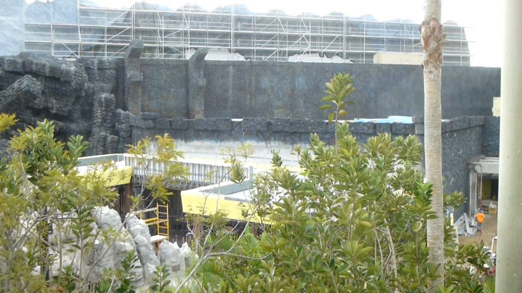 View from above of queue building. Exit on far right, entrance on bottom left