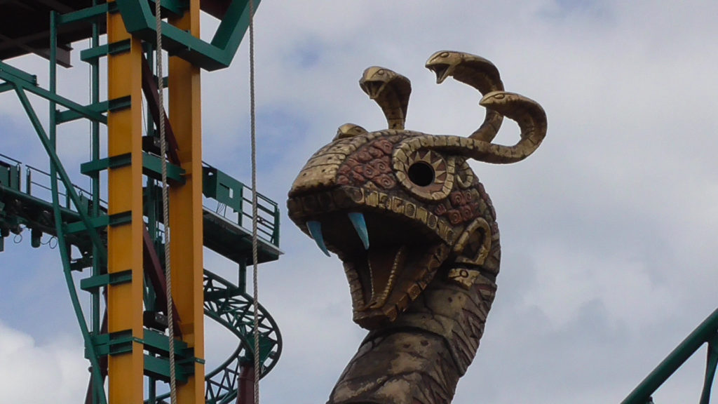 80-foot tall Snake King