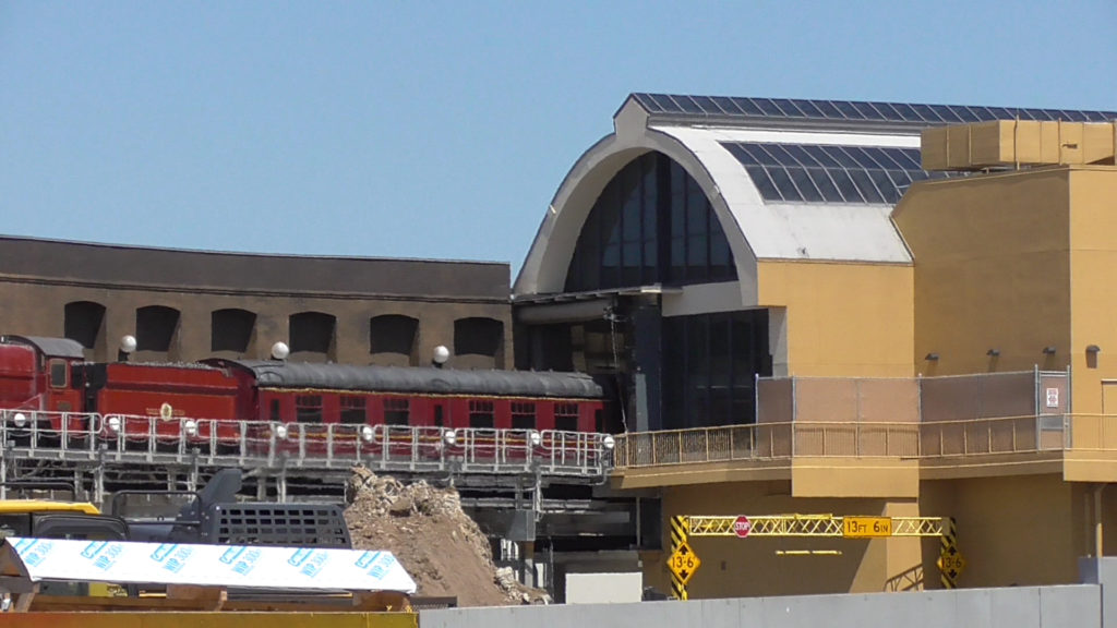 Hogwarts Express clearly visible now without anything to block the view