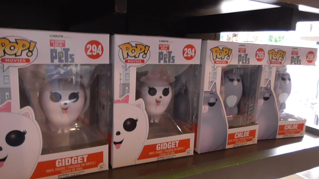 Gidget and Chloe Pop! figures